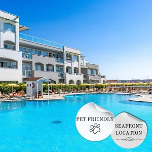 Family Del Mar Lejlighedshotel